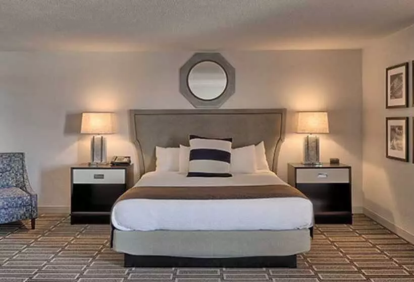 South Shore Harbour Resort And Conference Center