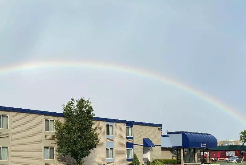 Travelodge Inn & Suites By Wyndham Albany