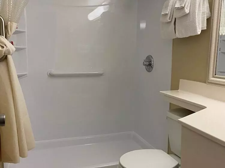 Travelodge Inn & Suites By Wyndham Albany