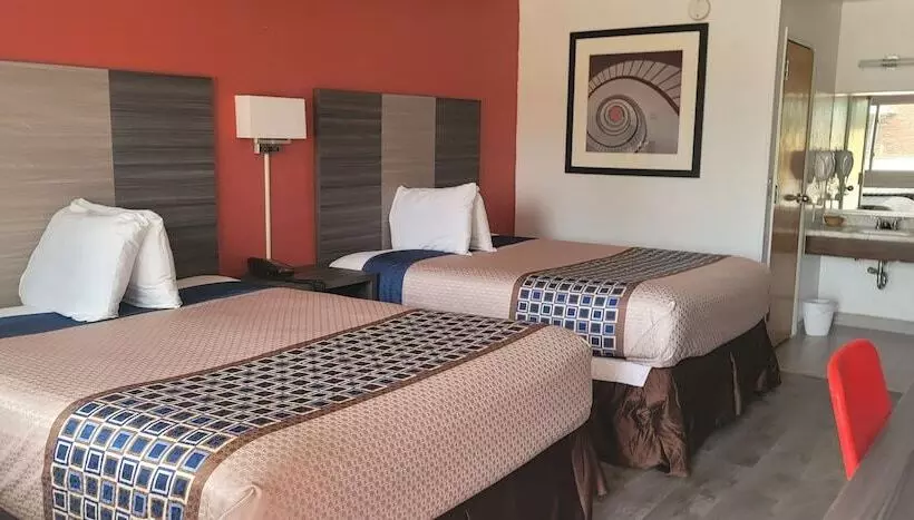 בית מלון כפרי Americas Best Value Inn Vandalia