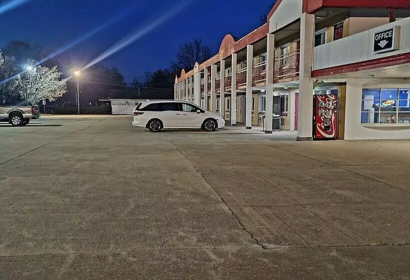 בית מלון כפרי Americas Best Value Inn Vandalia