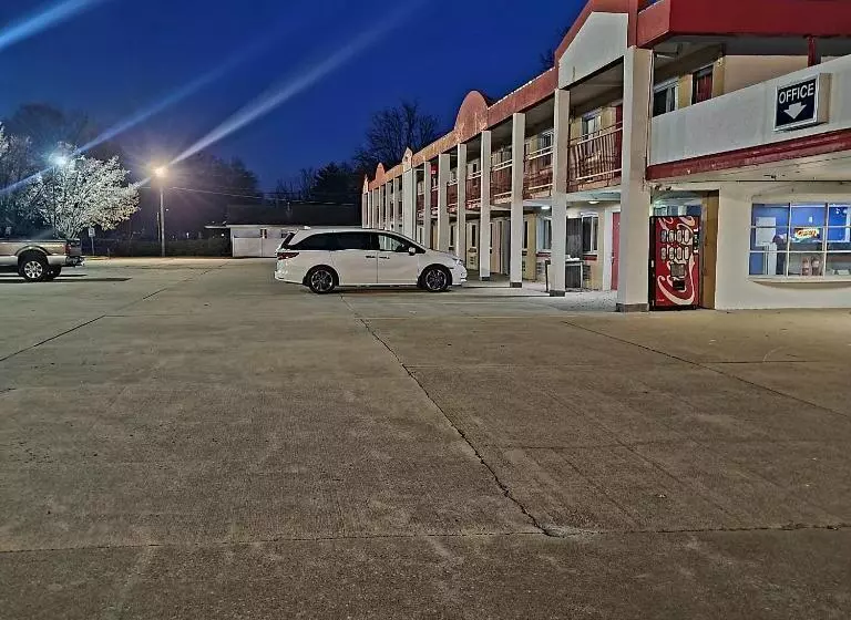 בית מלון כפרי Americas Best Value Inn Vandalia