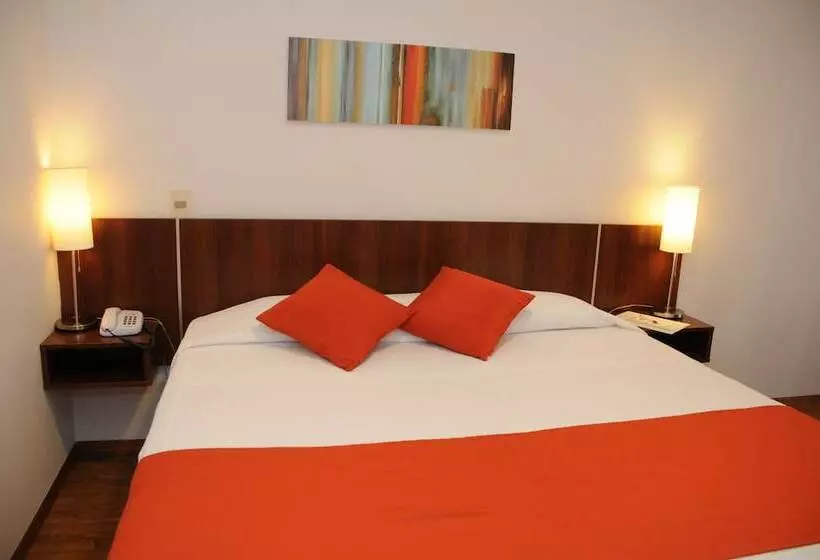 ホテル California