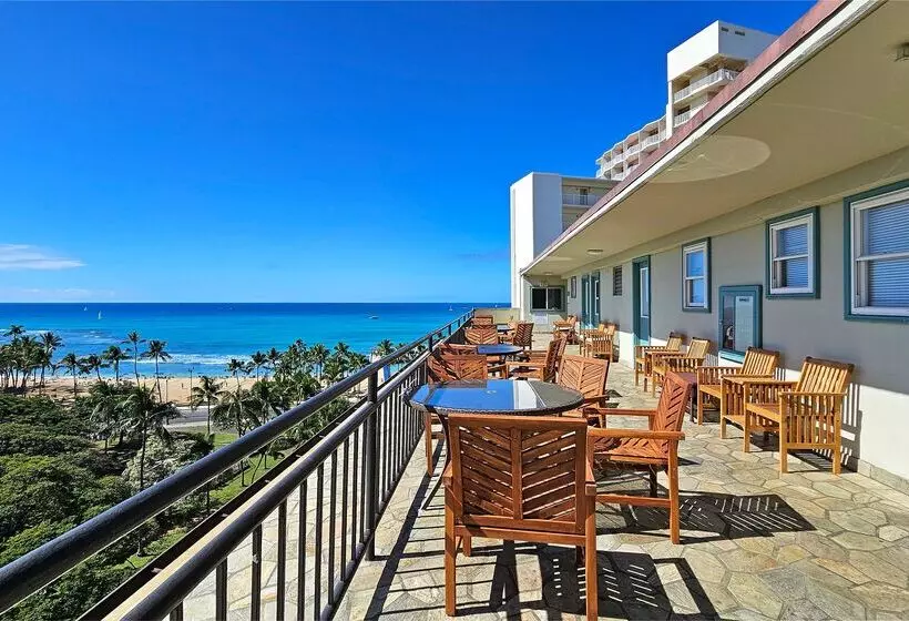 Отель Castle At Waikīkī Grand