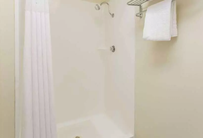 호텔 Days Inn By Wyndham Modesto