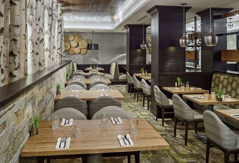 Doubletree By Hilton Hotel Denver