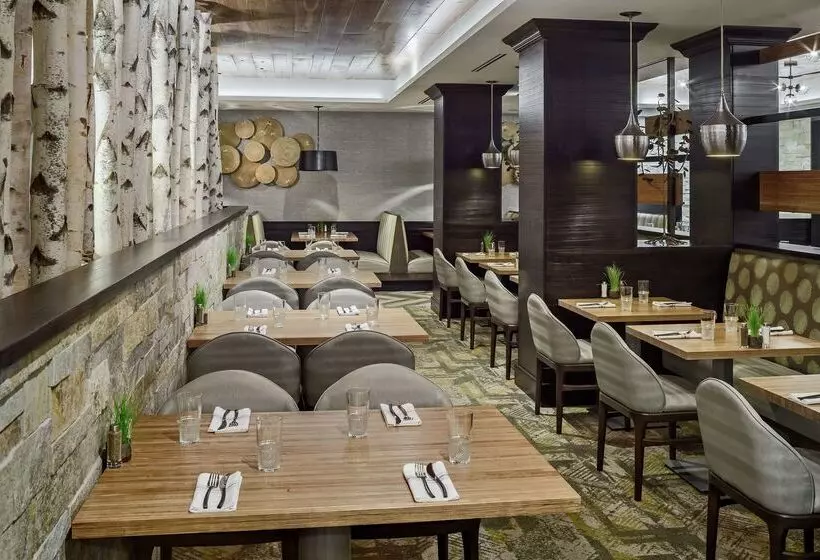 Doubletree By Hilton Hotel Denver