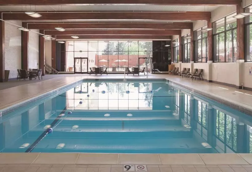 Doubletree By Hilton Hotel Denver