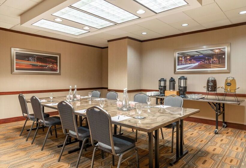 The Capital Suites Hotel