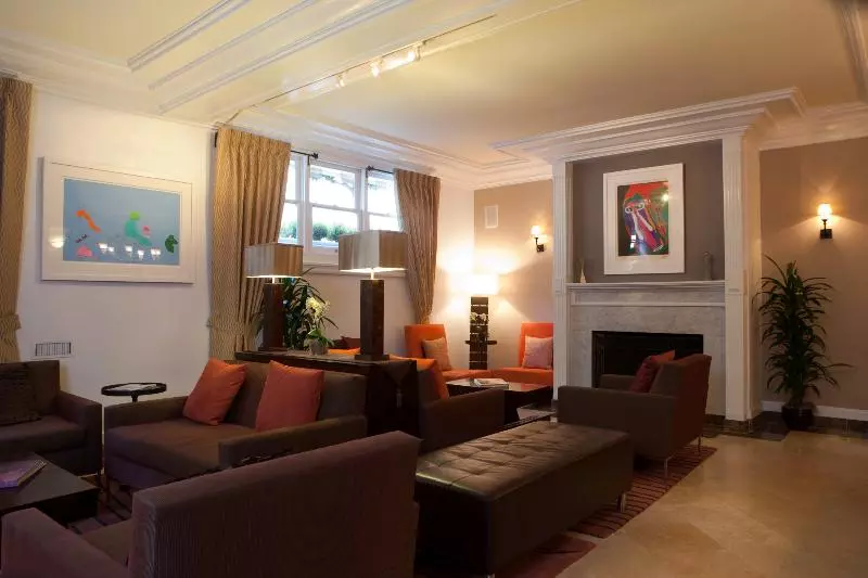 Executive Hotel Vintage Court