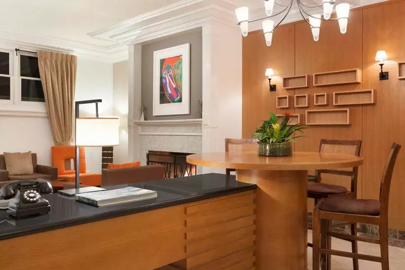 Executive Hotel Vintage Court