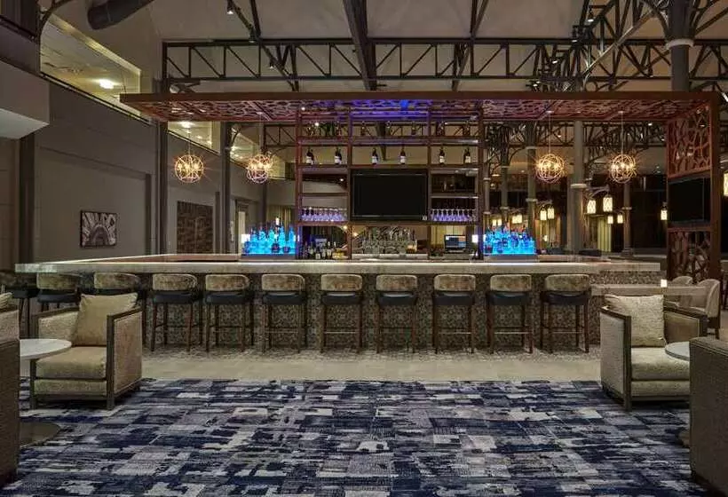 ホテル Hilton Houston North