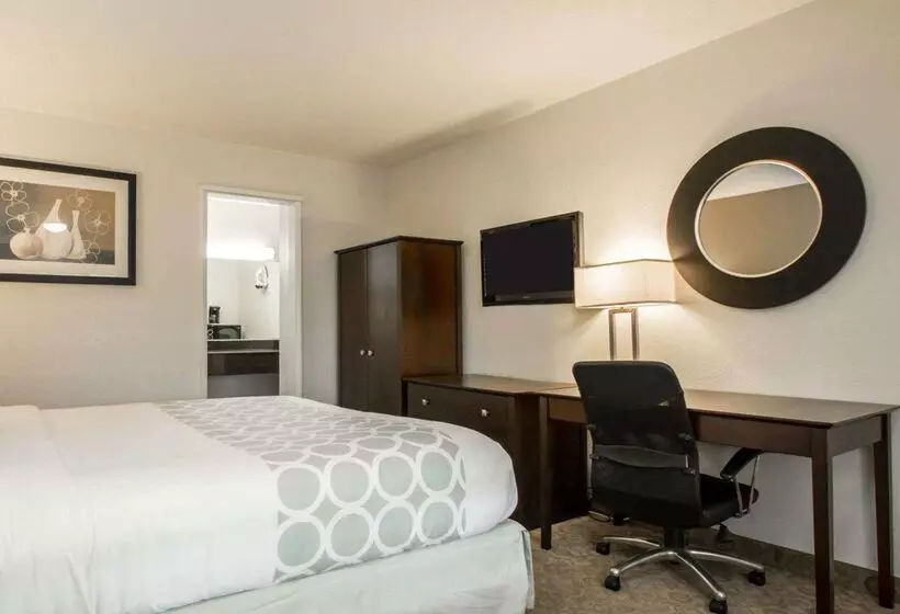 فندق Rodeway Inn Convention Center