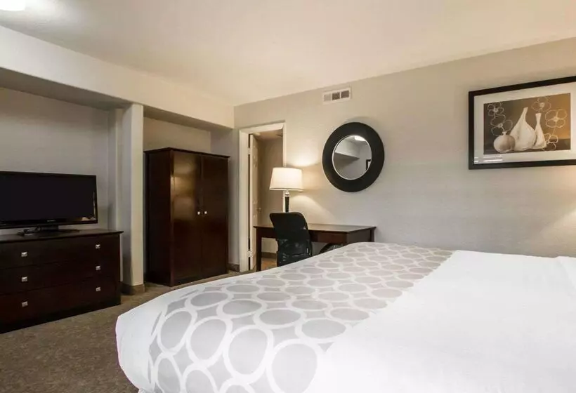 فندق Rodeway Inn Convention Center