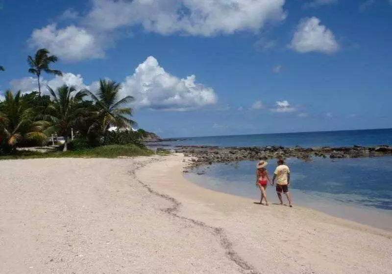 هتل Tamarind Reef Resort Spa & Marina