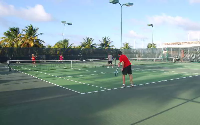 هتل Tamarind Reef Resort Spa & Marina