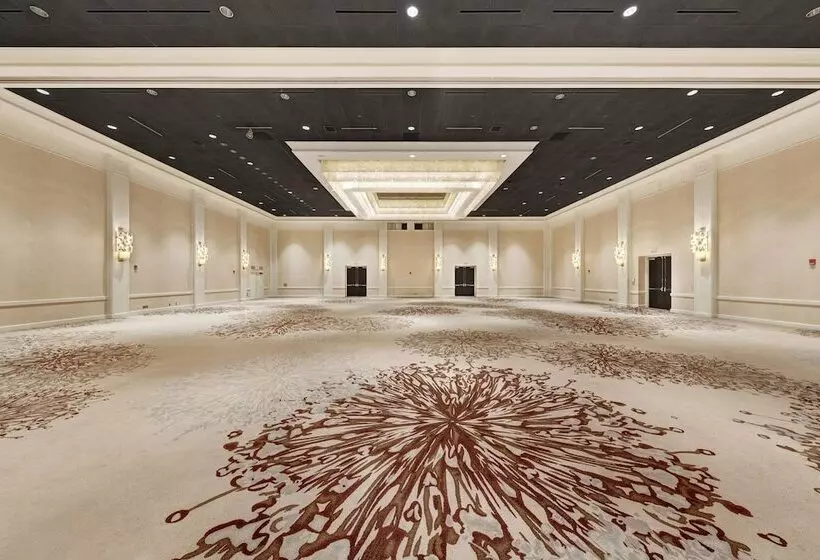 Отель The Westin O'hare