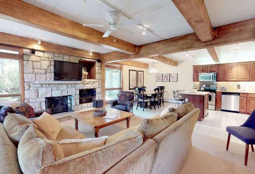 فندق Top Of The Village   Coraltree Residence Collection