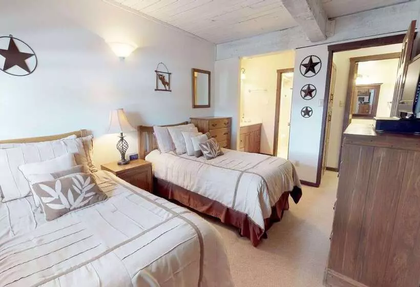 호텔 Top Of The Village   Coraltree Residence Collection