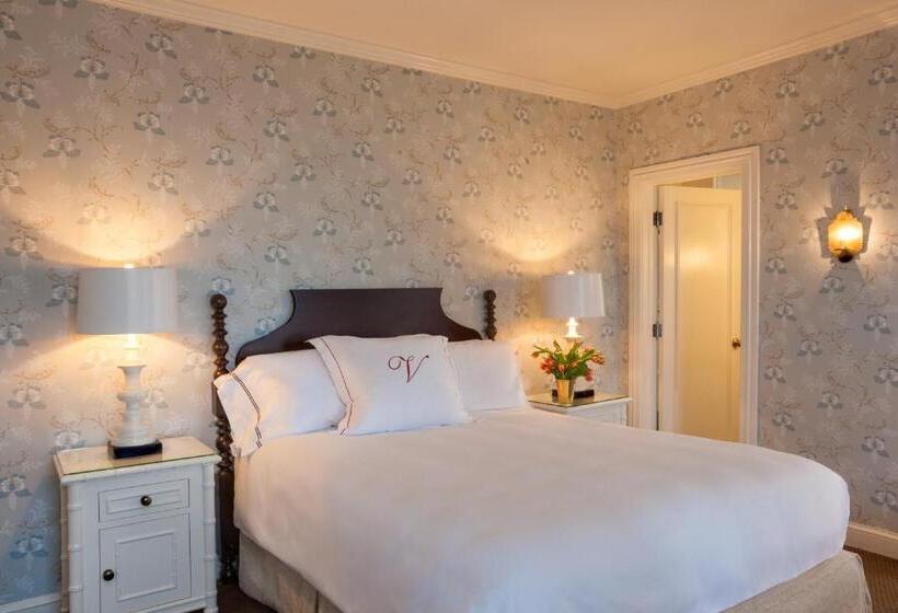 Отель The Virginia And Cottages