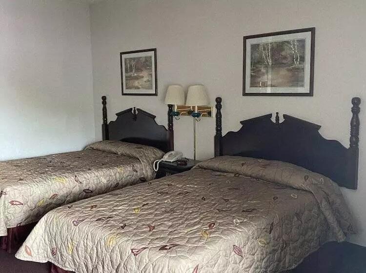 فندق Voyageur Inn And Conference Center