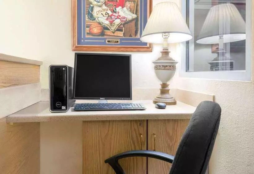 Motel Days Inn By Wyndham Ames