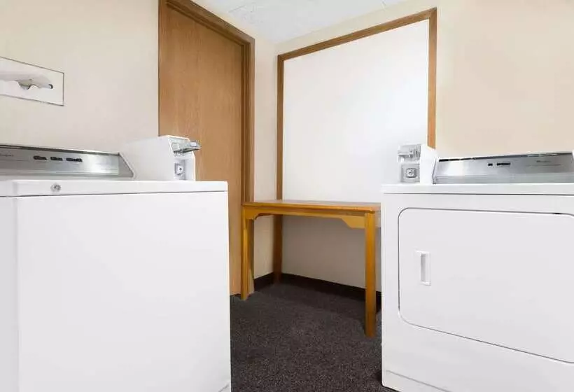 Motel Days Inn By Wyndham Ames