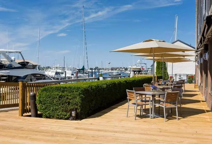 Resort The Newport Harbor Hotel & Marina