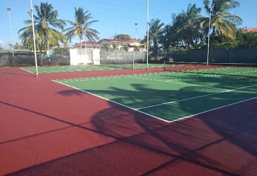 Coco Reef Resort and Spa