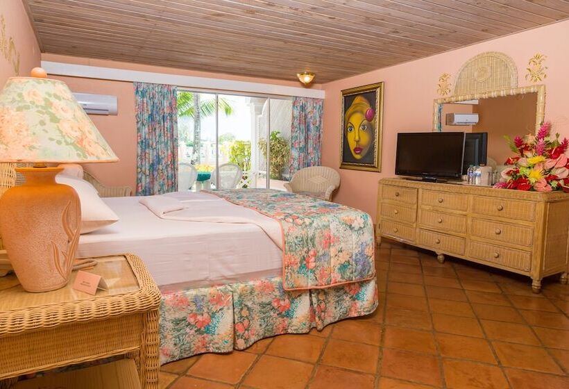 Coco Reef Resort and Spa