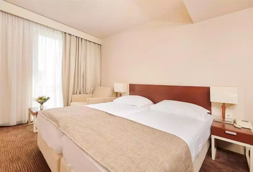 هتل Albatros Plava Laguna