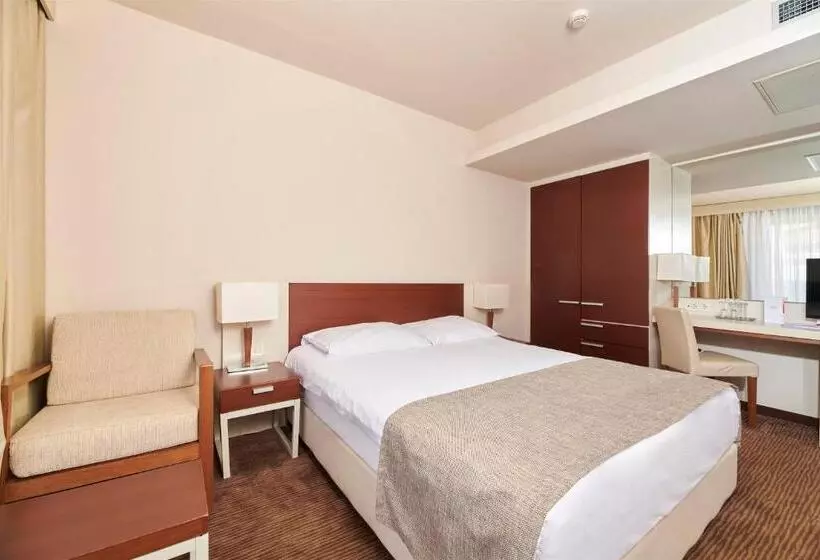 هتل Albatros Plava Laguna