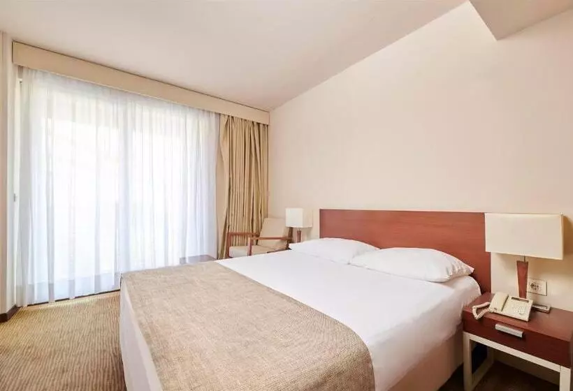 هتل Albatros Plava Laguna