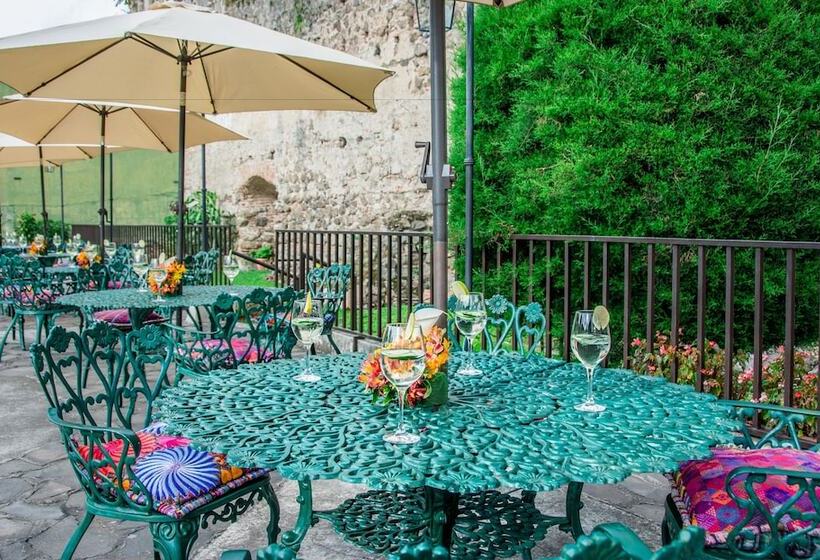 هتل Convento Santa Catalina By Ahs