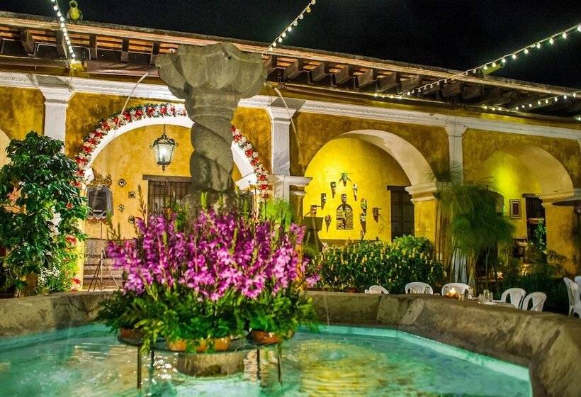 هتل Convento Santa Catalina By Ahs