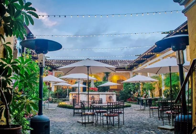 هتل Convento Santa Catalina By Ahs