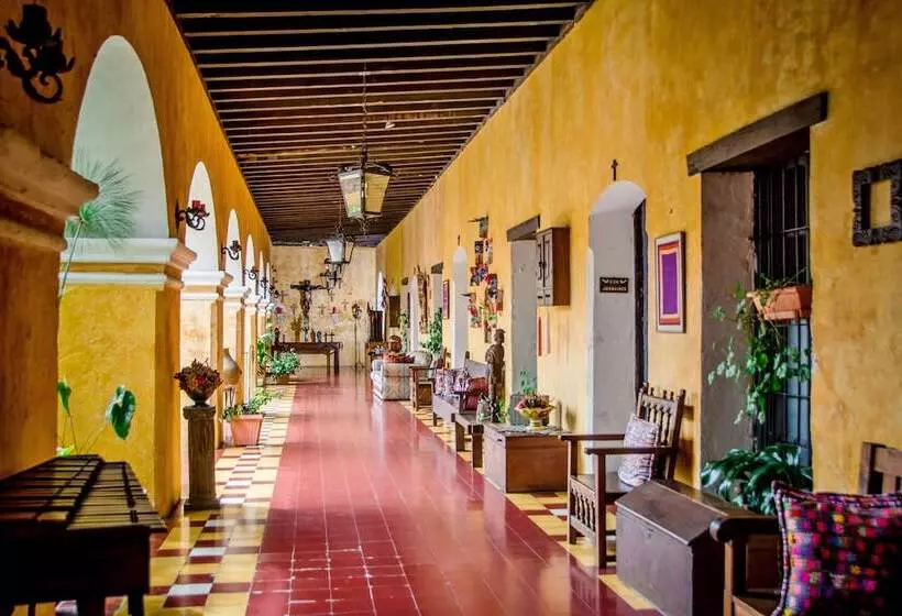 هتل Convento Santa Catalina By Ahs