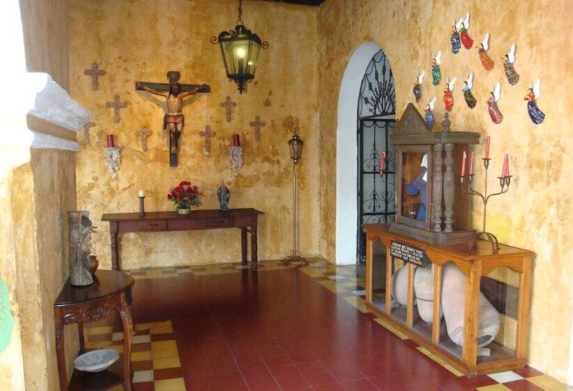 هتل Convento Santa Catalina By Ahs