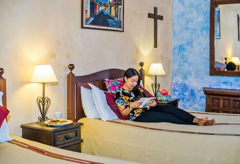 هتل Convento Santa Catalina By Ahs