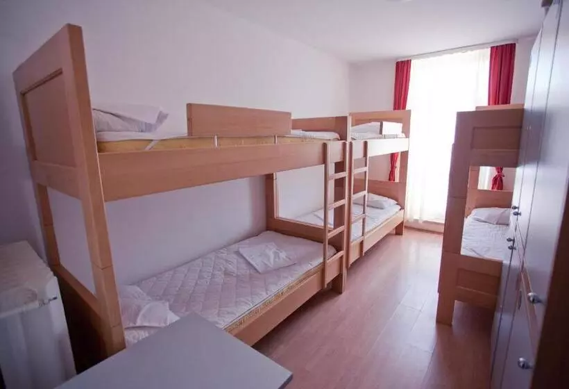 هتل Hi Hostel Zagreb