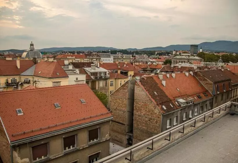 هتل Hi Hostel Zagreb