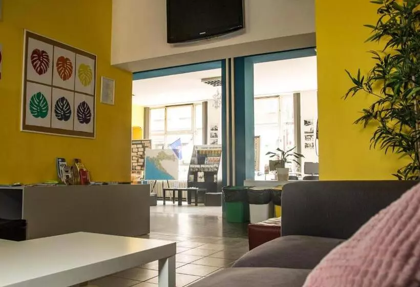 هتل Hi Hostel Zagreb