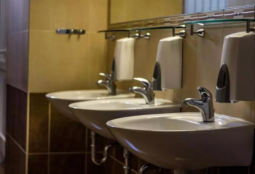 هتل Hi Hostel Zagreb