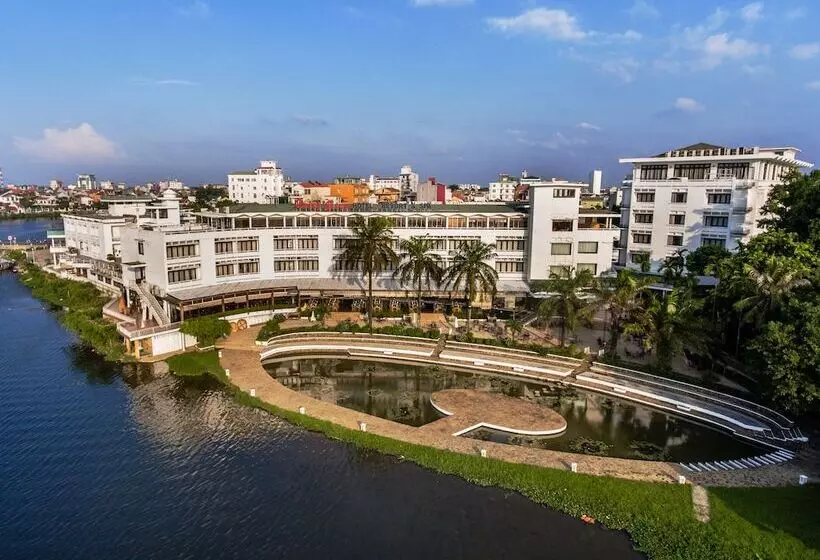 Huong Giang Hotel Resort & Spa