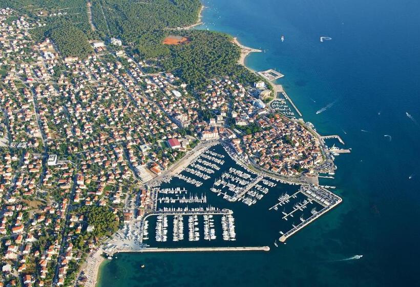 בית מלון כפרי Ilirija