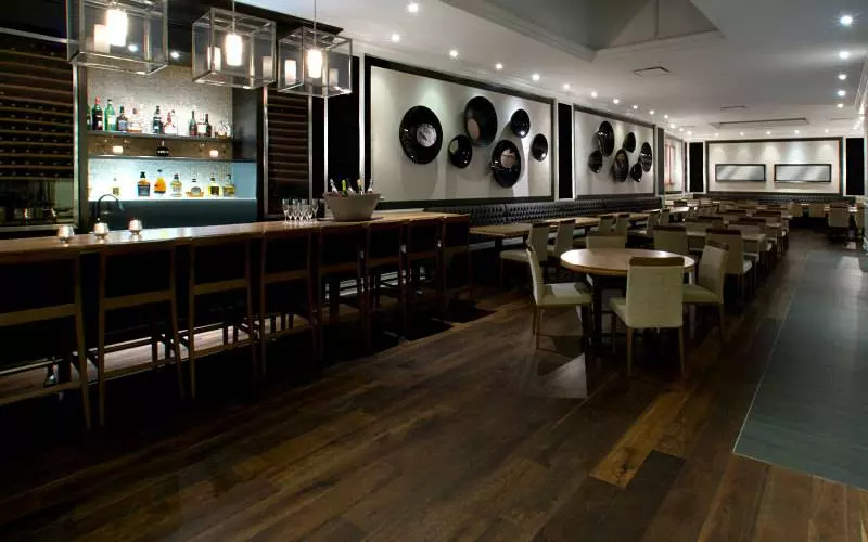 هتل Manoir Victoria