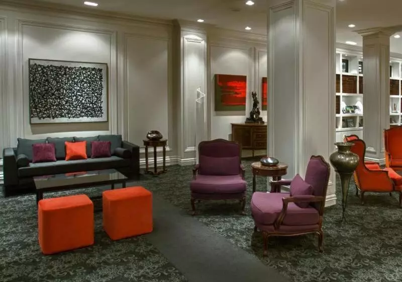 هتل Manoir Victoria