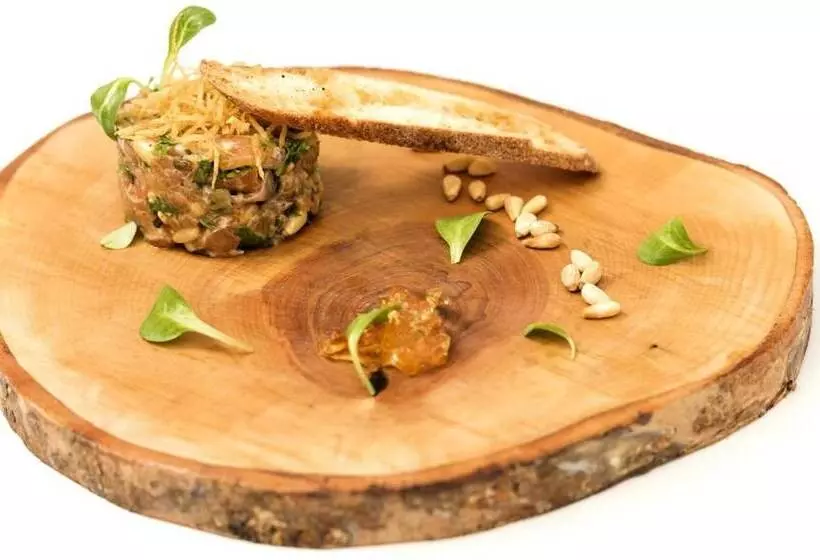 هتل Manoir Victoria