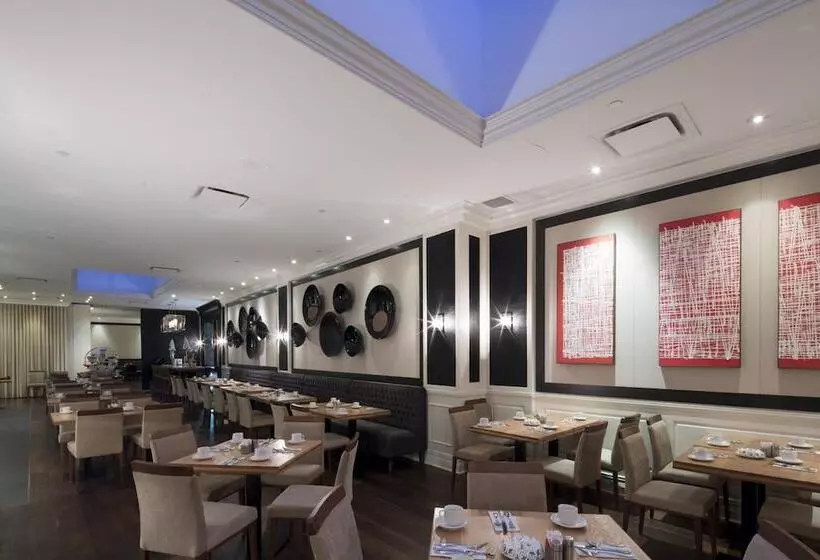 هتل Manoir Victoria