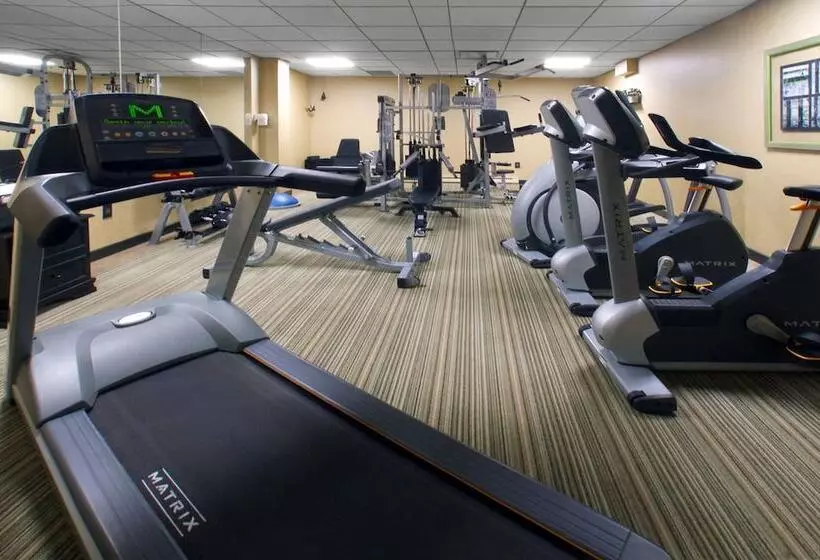 هتل Manoir Victoria